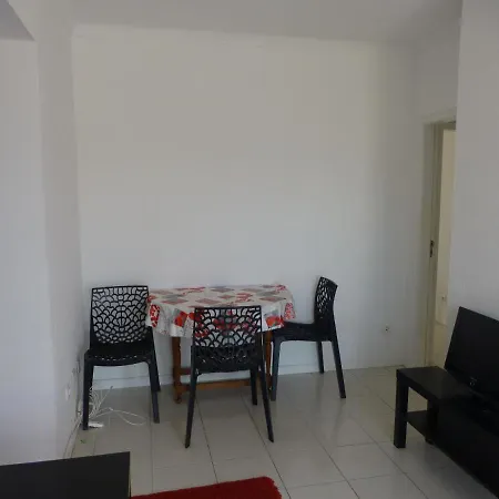 Algarve,t2 With Wonderfull Terrace, Lägenhet Alcantarilha